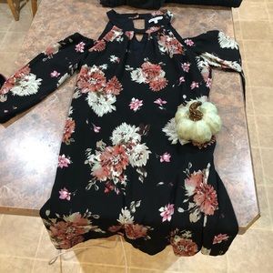 Floral dress🌸🌺